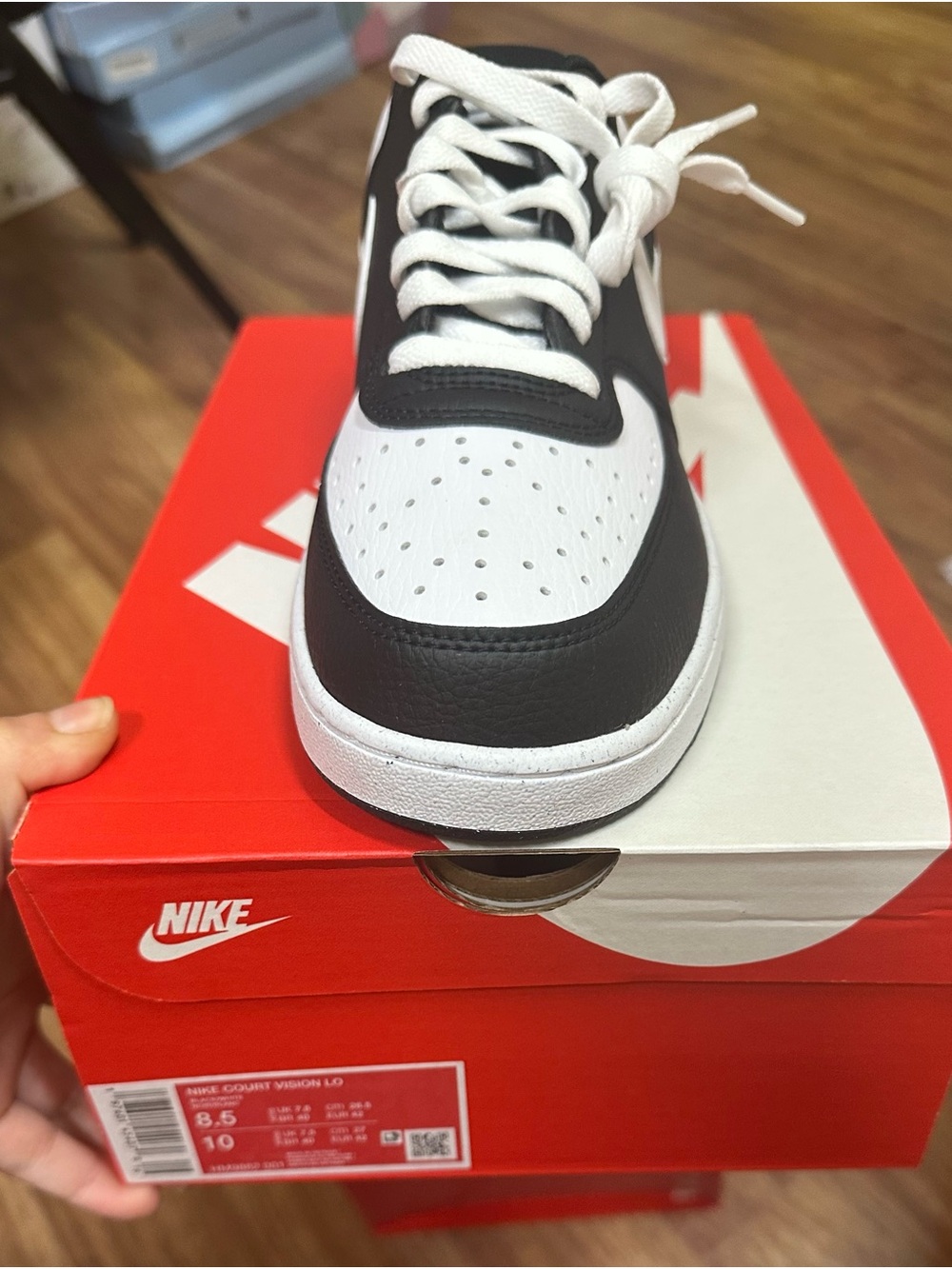 Nike Men’s Black and White Low-Top Sneakers — Classic Swoosh - Picture 6 of 6